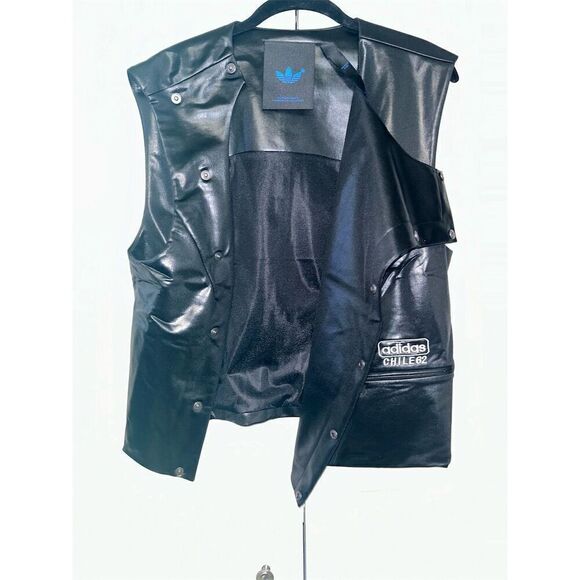 Adidas Women's Blue Version Chile 62 Vest Black Size Large Snap-Button F… - Picture 7 of 10
